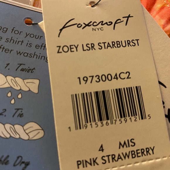 Foxcroft NYC Strawberry Tied Shirt size 4 - Picture 7 of 7